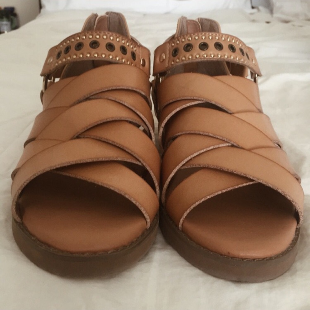 Sandals! - Picture 4 of 8